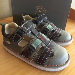 Stride Rite medallion Collection Shoe (Wide)